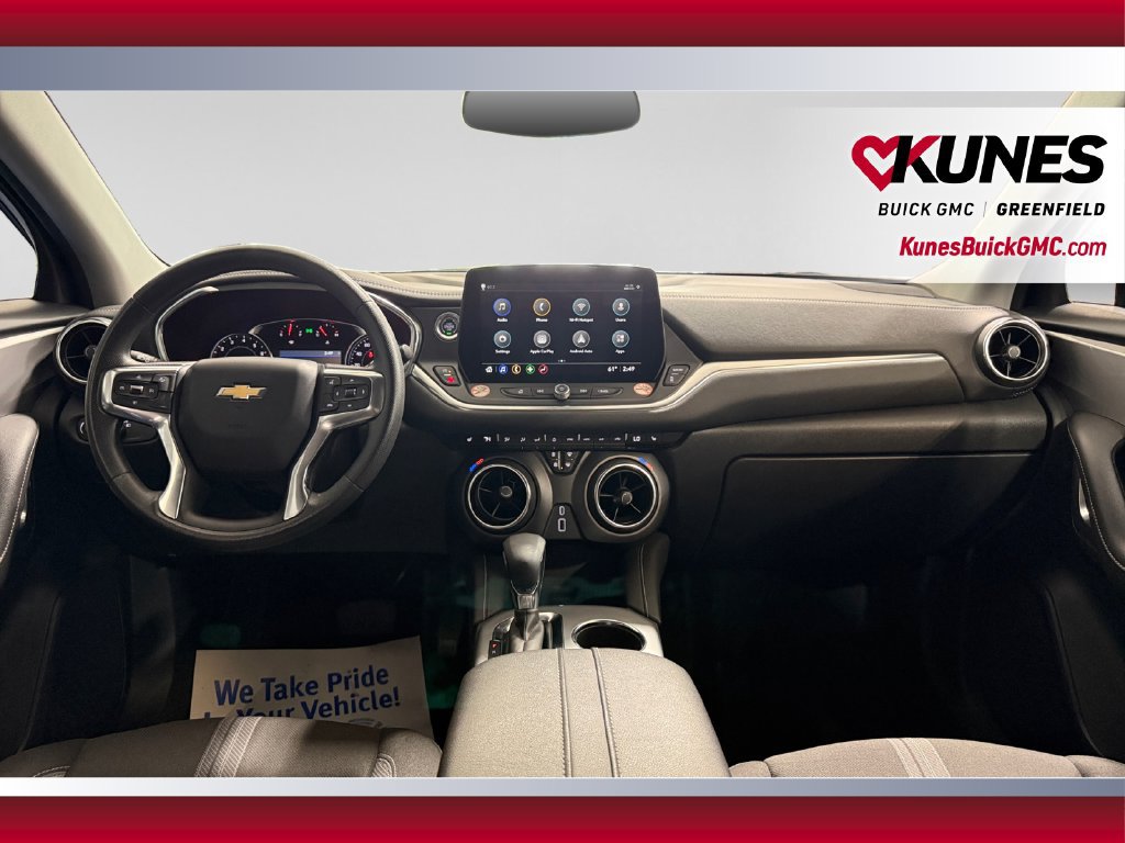 Used 2025 Chevrolet Blazer LT FWD image 24