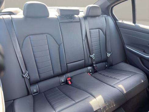 Used 2023 BMW 330i xDrive Sedan w/ Premium Package image 21