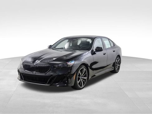 New 2026 BMW 530i xDrive w/ M Sport Package image 1