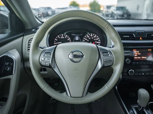 Used 2013 Nissan Altima 2.5 SV w/ 2.5SV Convenience Pkg image 28