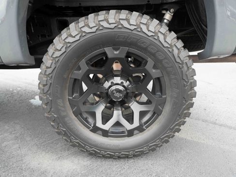 Used 2021 Ford F150 Lariat w/ Equipment Group 502A High AWD/4WD image 27