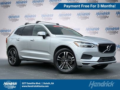 Used 2019 Volvo XC60 T5 Momentum w/ Multimedia Package