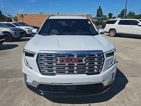 New 2026 GMC Acadia Denali w/ Super Cruise Package image 3