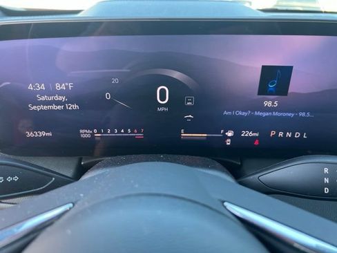 Used 2025 Buick Enclave Preferred FWD image 27