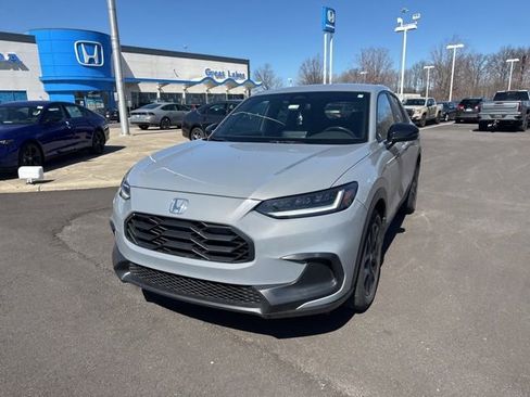 Used 2024 Honda HR-V Sport image 2