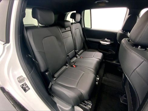 Used 2026 Mercedes-Benz GLB 250 image 13