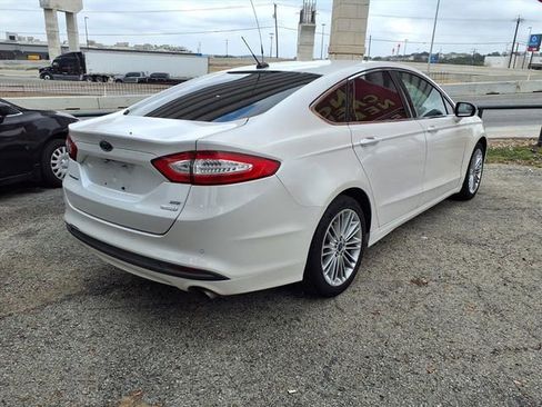 Used 2015 Ford Fusion SE w/ Equipment Group 202A image 5