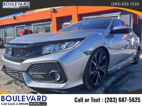 Used 2018 Honda Civic Sport image 7
