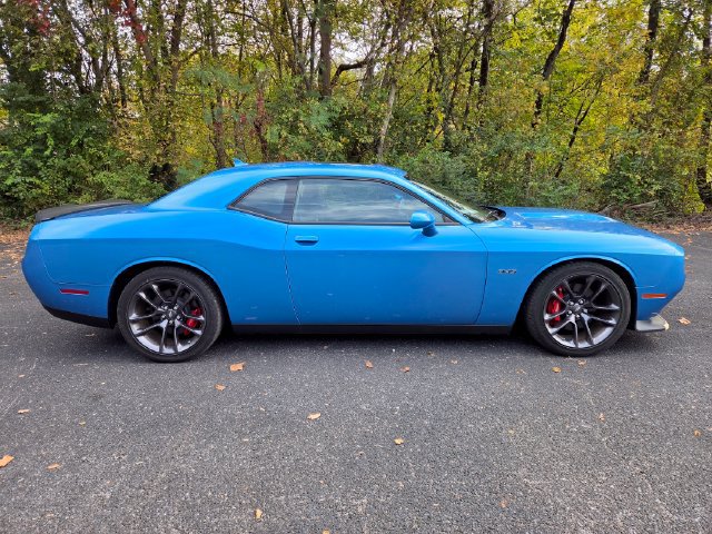 Used 2023 Dodge Challenger R/T w/ Plus Package RWD image 5