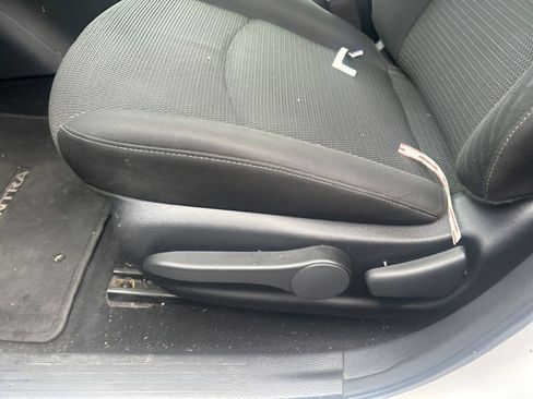 Used 2019 Nissan Sentra S image 18