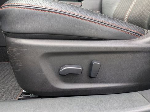 Used 2025 Nissan Altima 2.5 SR FWD image 14