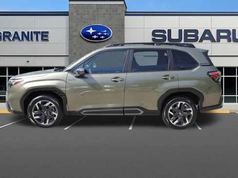 Used 2025 Subaru Forester Limited AWD/4WD image 7