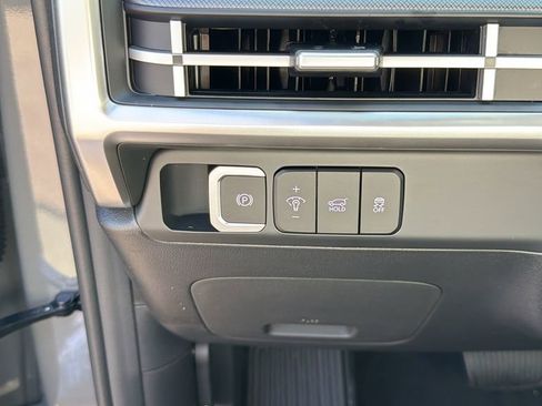 New 2026 Hyundai Santa Fe SE image 32