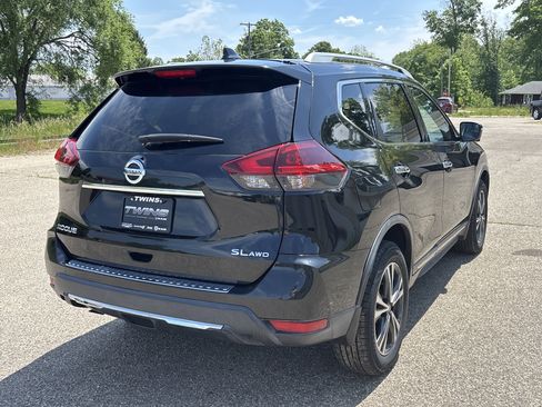 Used 2018 Nissan Rogue SL AWD/4WD image 3