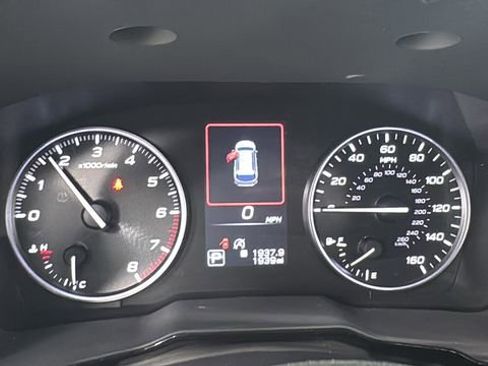 Certified 2025 Subaru Outback Premium image 25