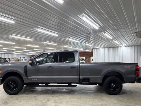 Used 2023 Ford F250 XLT w/ XLT Premium Package AWD/4WD image 4