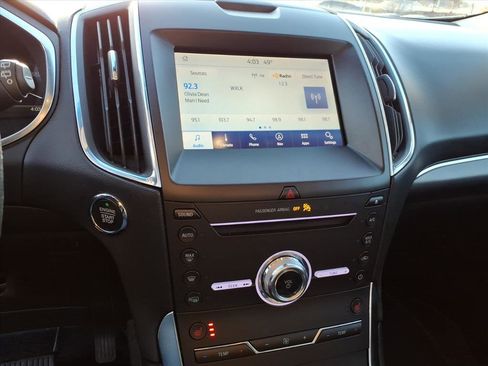 Used 2019 Ford Edge Titanium image 13