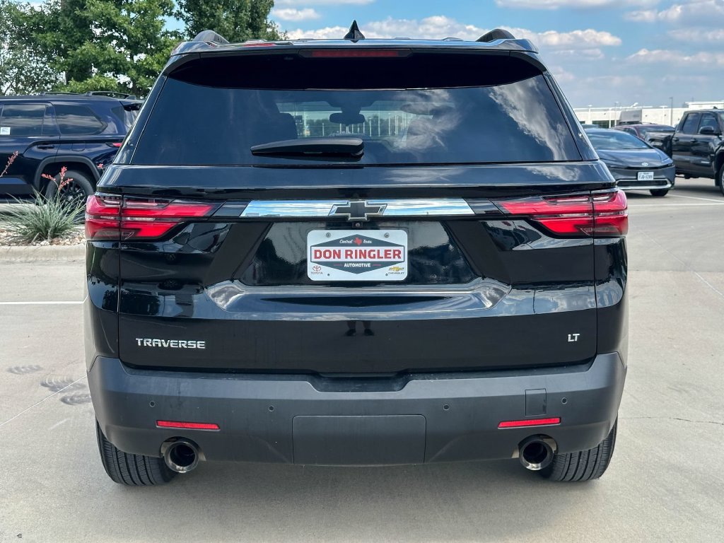 Used 2022 Chevrolet Traverse LT FWD image 4