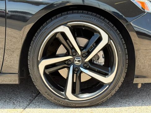 Used 2018 Honda Accord Sport image 25