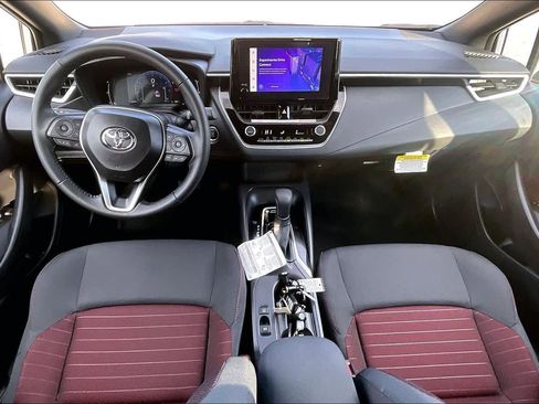 Used 2026 Toyota Corolla SE FWD image 15