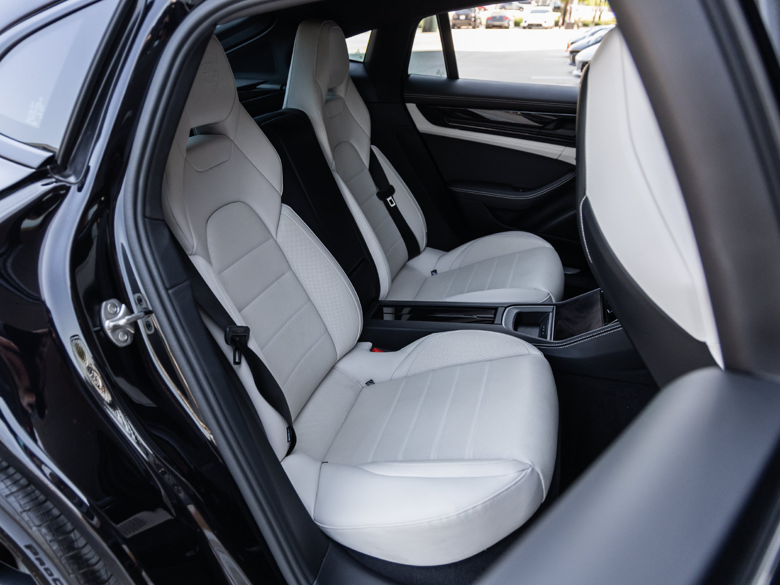 Certified 2024 Porsche Panamera RWD image 41