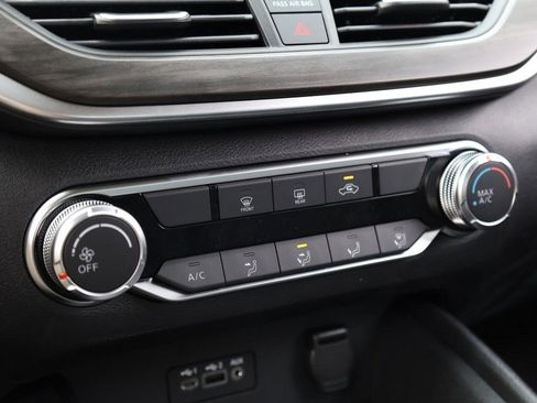 New 2025 Nissan Altima 2.5 SV image 13