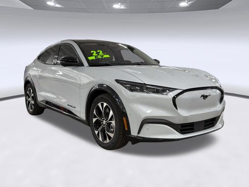 Used 2022 Ford Mustang Mach-E Premium RWD image 7