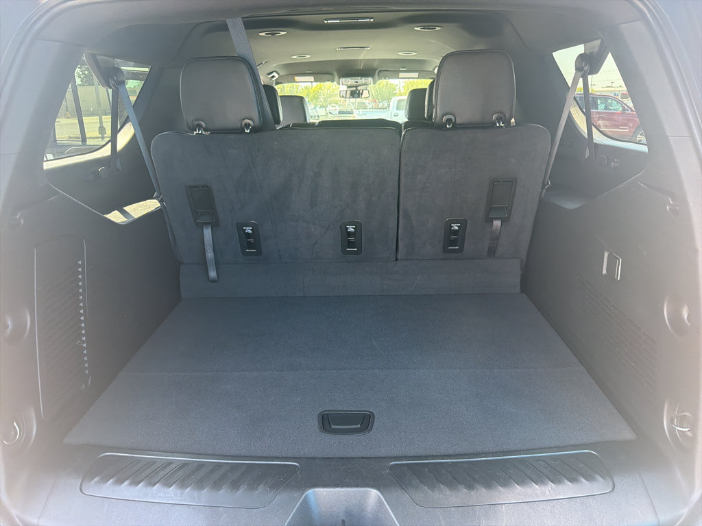 Used 2024 Chevrolet Suburban LT AWD/4WD image 11