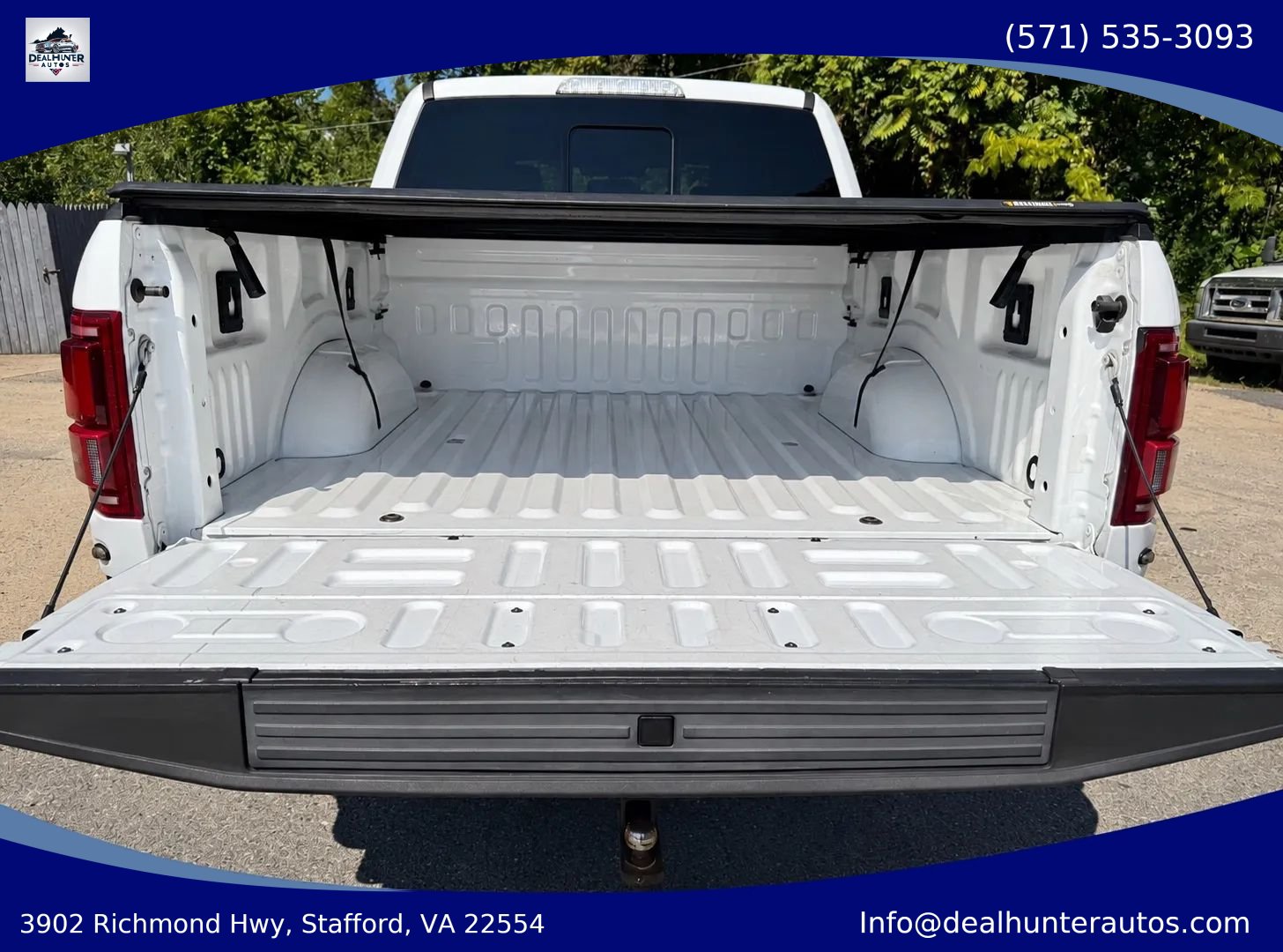 Used 2018 Ford F150 Raptor w/ Equipment Group 801A Mid AWD/4WD image 11