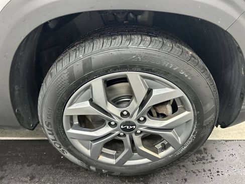 Certified 2024 Kia Seltos LX AWD/4WD image 8