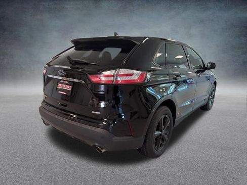 Used 2020 Ford Edge SE AWD/4WD image 6