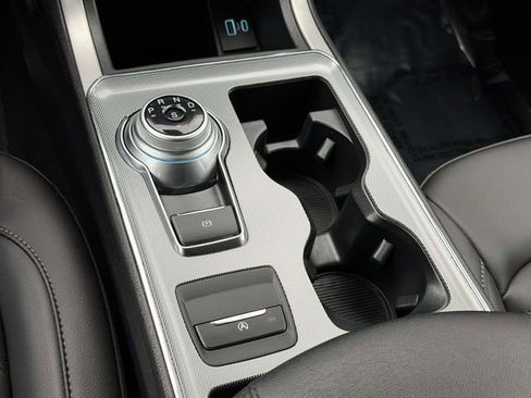 Used 2021 Ford Edge SEL w/ Convenience Package image 19