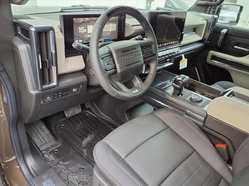 Used 2026 GMC Hummer EV 4x4 Crew Cab image 15