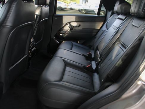 Used 2023 Land Rover Range Rover Sport SE AWD/4WD image 18
