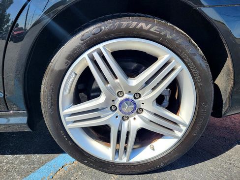 Used 2013 Mercedes-Benz S 550 4MATIC w/ Sport Pkg image 15