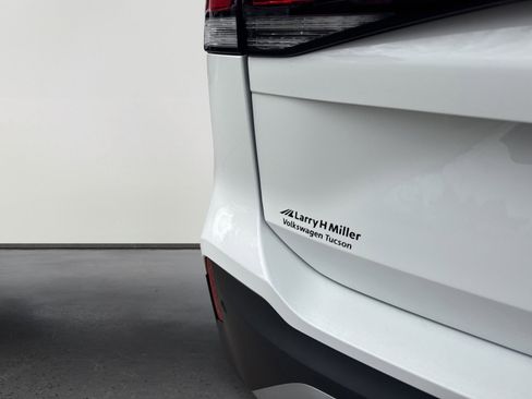 New 2026 Volkswagen Tiguan S image 6