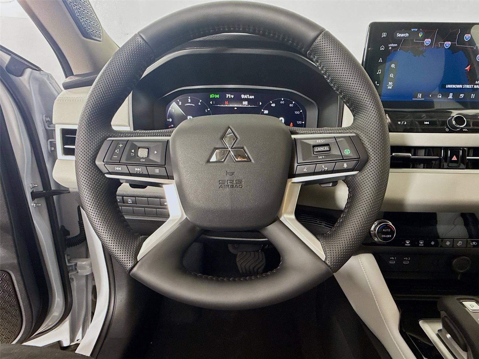 New 2026 Mitsubishi Outlander SE FWD image 8