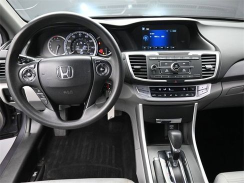 Used 2015 Honda Accord LX image 25