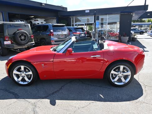 Used 2006 Pontiac Solstice Convertible w/ Power Package image 31
