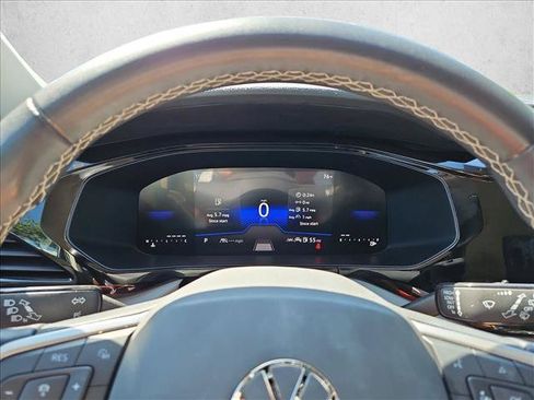 Used 2024 Volkswagen Taos S w/ MDO Package FWD image 11