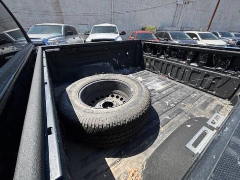 Used 2016 Toyota Tundra Limited w/ Limited Premium Package RWD image 14