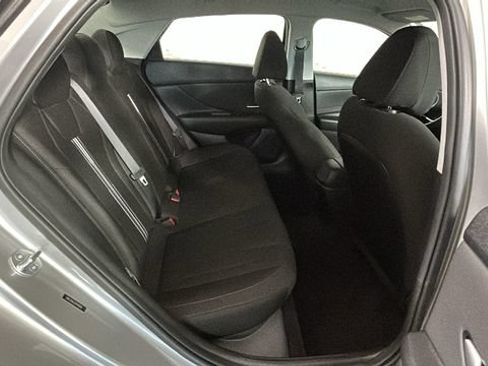Certified 2023 Hyundai Elantra SEL w/ Convenience Package FWD image 30