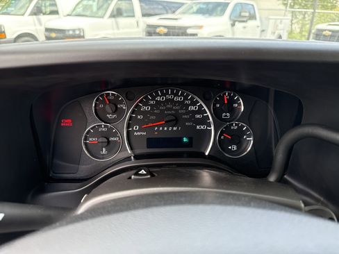 New 2025 Chevrolet Express 2500 w/ Driver Convenience Package image 16