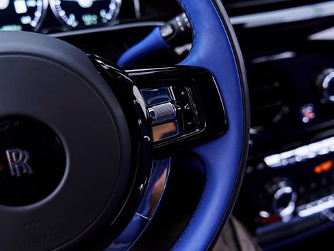 Used 2024 Rolls-Royce Phantom Sedan w/ The Phantom Package RWD image 90