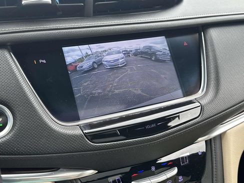 Used 2018 Cadillac XT5 Luxury w/ Driver Awareness Package FWD image 28