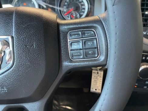 Used 2019 RAM 1500 Express AWD/4WD image 19
