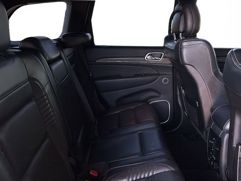 Used 2018 Jeep Grand Cherokee SRT AWD/4WD image 16