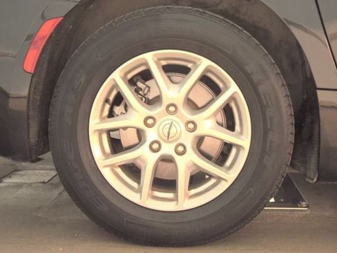 Used 2021 Chrysler Voyager Lxi image 18