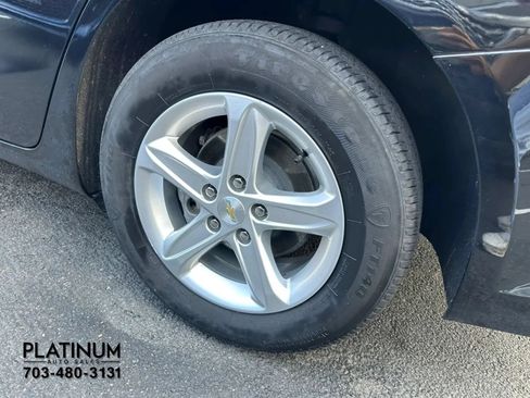 Used 2023 Chevrolet Malibu LS FWD image 24