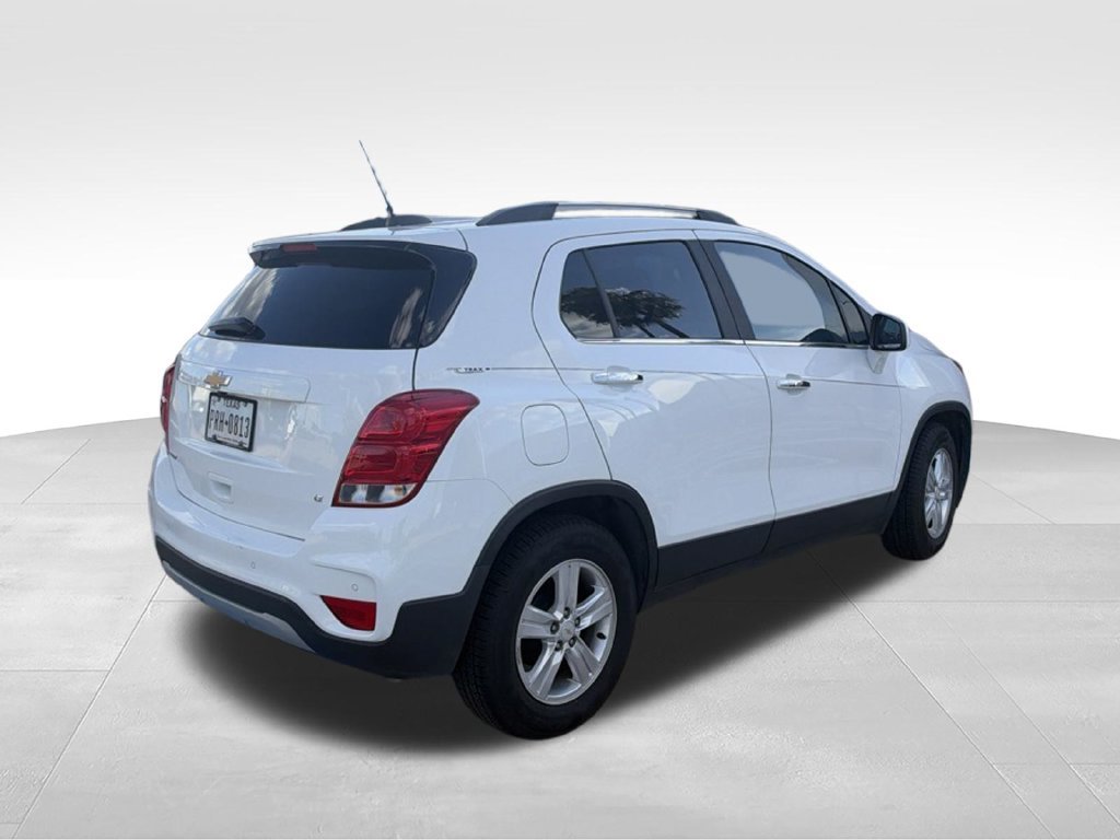 Used 2020 Chevrolet Trax LT w/ Driver Confidence Package FWD image 4